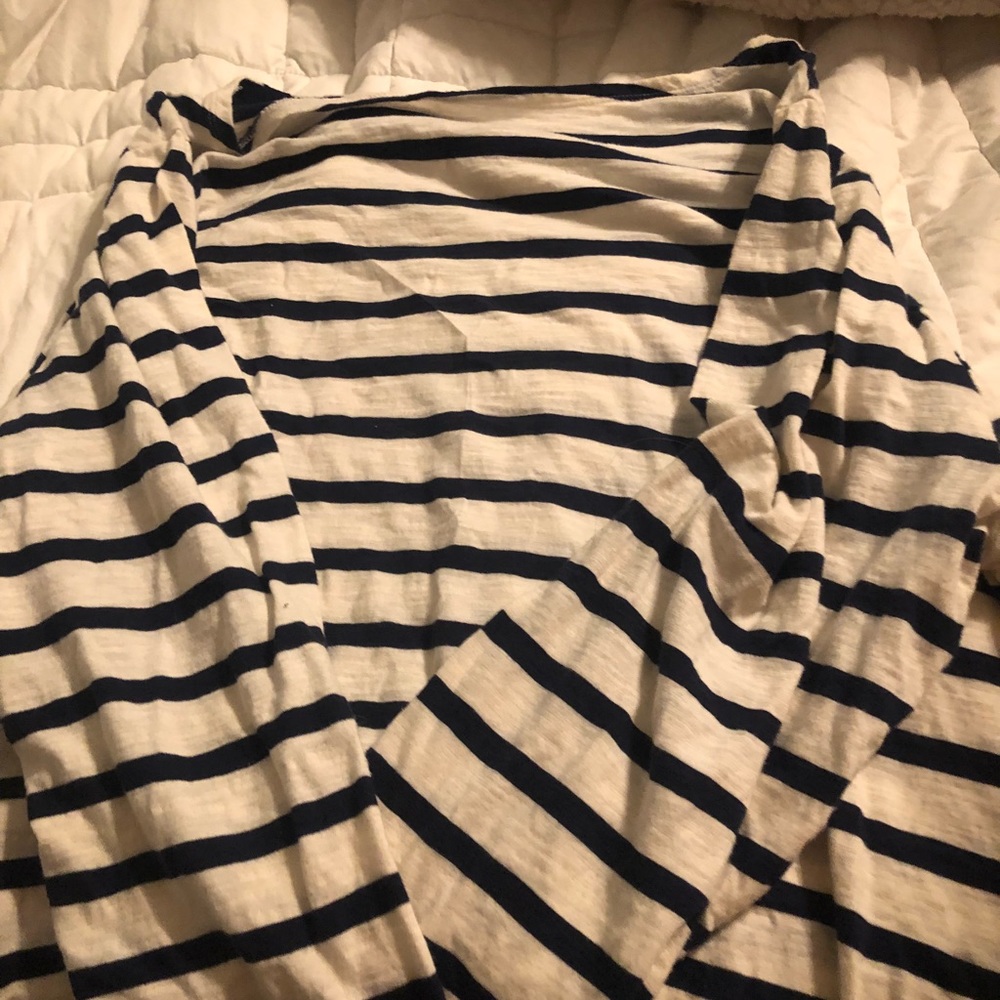 Old navy long sleeved shirt